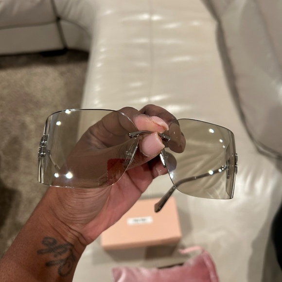 Miu miu Sunglasses - Picture 3 of 6